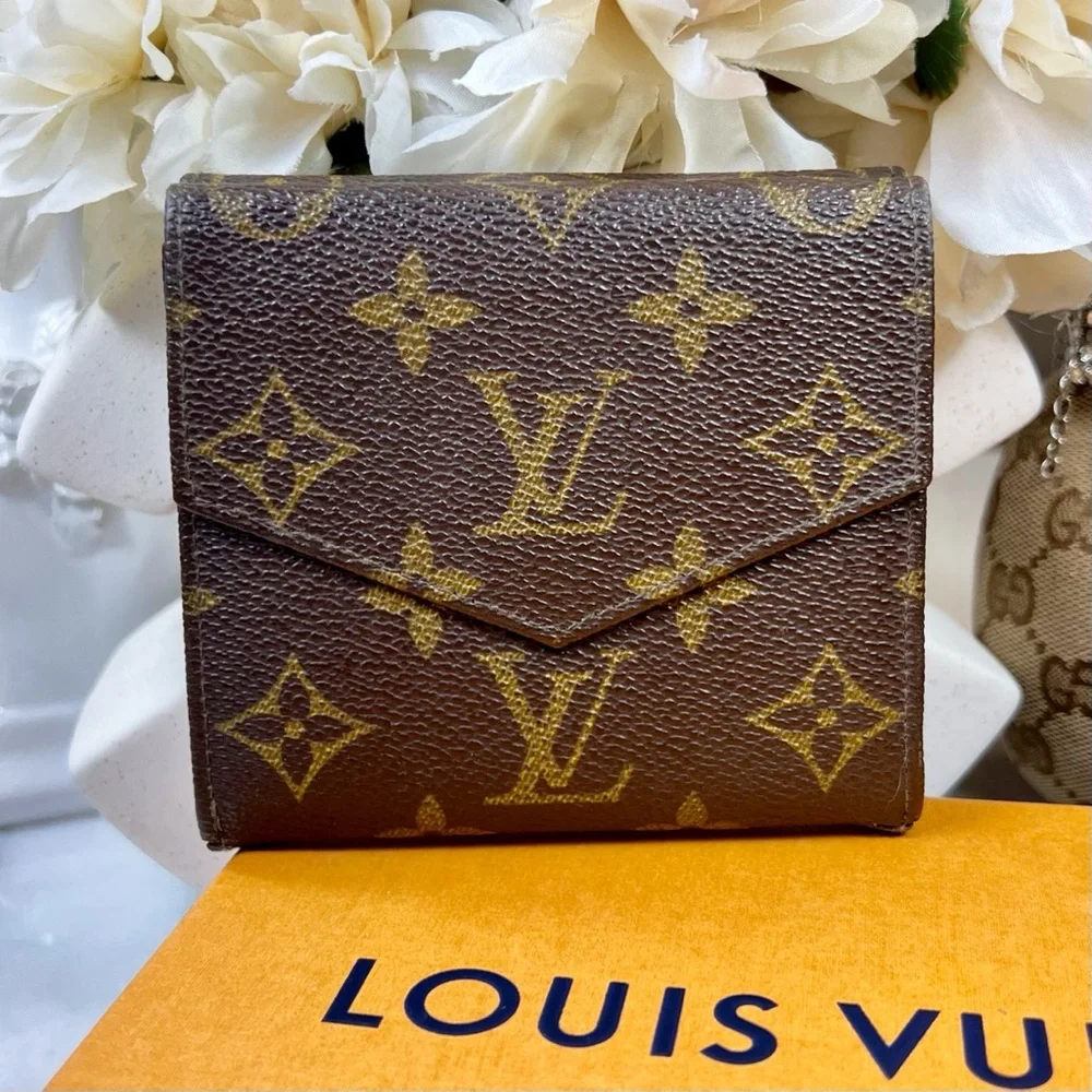 Louis Vuitton Brown Monogram Bi-Fold Snap Wallet